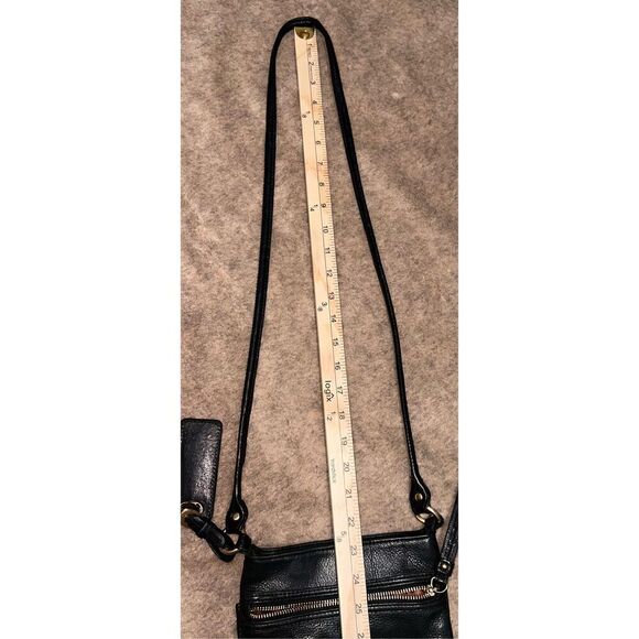 VINTAGE Women B Makowsky Black Leather Crossbody Purse Magnet Flap Gusset Pocket - Picture 14 of 14